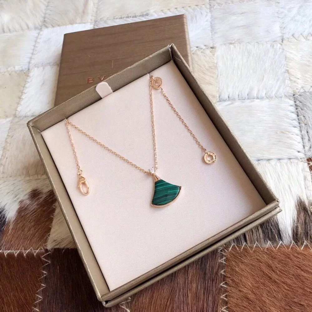 Bulgarian Rose Gold Necklace with Green Fan Pendant - Picture 1 of 5